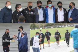 El entrenador argentino Pablo Lavallén, de 49 años, llegó el lunes al país y este martes muy temprano ha estado evaluando las canchas de entrenamiento y las condiciones en que le tocará trabajar en Honduras. Foto: Alex Pérez