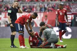 Corentin Tolisso salió lesionado en el duelo ante el Bayer Leverkusen.