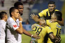 El Olimpia y Real España son los que han sido favorecidos con el reglamento ya que con dos empates clasifican a la siguiente ronda en el repechaje. Fotos DIEZ