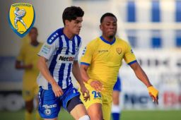 Deiby Flores y su equipo comenzaron sumando sus primeros tres punto como visitante ante el Atromitos.