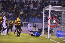 Edwin Rodríguez y su joya de gol en el Olimpia vs Real España en el estadio Olímpico.