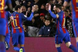 Neymar y Messi celebrando la remontada sobre el PSG.