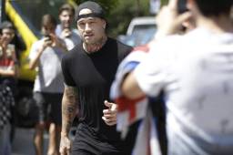 Nainggolan sufrió un accidente vehicular con su Ferrari en Italia.