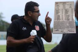 Nerlin Membreño se fue expulsado en Puerto Cortés por reclamos al árbitro y podría recibir un duro castigo.