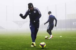 El hondureño Alberth Elis en pleno entrenamiento en el frío francés preparando el partido del fin de semana que se miden al Metz en la Ligue 1. Foto cortesía