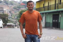 Walter Martínez no olvida sus raíces, en el barrio Las Ayestas es muy querido y reconocido. Fotos Juan Salgado