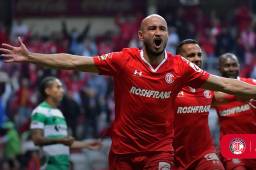 Toluca golpeó primero ante el Santos en los cuartos de final de la Liga de México.
