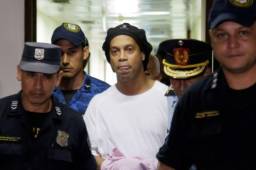 Ronaldinho confiesa que no ha sido fácil todo lo que ha vivido tras su arresto en Paraguay.