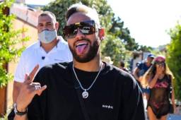 Neymar siempre ha estado envuelto en polémica por los fiestones que organiza tanto en Francia como en Brasil.