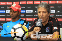 Carlos Restrepo técnico del Olimpia sabe que no será fácil pasar del Alianza de El Salvador.