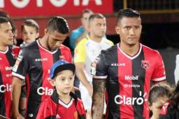 Luis Garrido es el 'sabueso' del Alajuelense en el mediocampo. Alex López el que lleva los hilos del equipo y Roger Rojas un verdadero goleador.