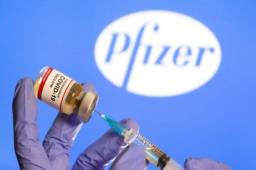 Las autoridades sanitarias del país recomendaron que los trabajadores de la salud y los residentes de asilos tengan prioridad, pero las decisiones se dejarán en manos de los gobiernos estatales.