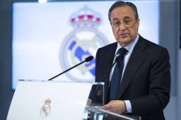 Florentino Pérez ya trabaja en el nuevo Real Madrid para superar la crisis que viven en la actual campaña. Foto AFP