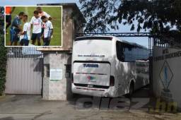 La Bicolor no pudo entrenar en el estadio Carlos Miranda, por eso lo hizo a puerta cerrada en un club de golf en Comayagua.
