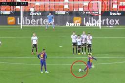 Messi marcó un golazo de tiro libre frente al Valencia en Mestalla.