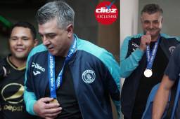 Diego Vázquez, entrenador de Motagua, dice que en varios momentos del torneo los trataron mal, pero se muestra contento por el título logrado ante Olimpia. FOTO: DIEZ.