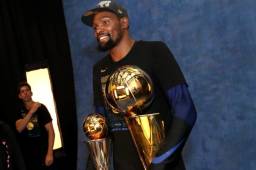 Kevin Durant gana por seguna vez el MVP de finales de la NBA.