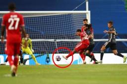 Así le pegó Serge Gnabry para marcar el 1-0 del Bayern Munich ante el Lyon.