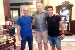 Fabián Coito se reunió con Jonathan Rubio en San Pedro Sula, en el futuro el jugador podría ser llamado.