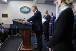 El presidente de EUA, Donald Trump, ha pedido al Congreso de su país la aprobación de este dinero para inyectarlo en la economía y que no caiga por el covid-19. AFP