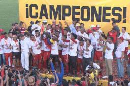 Real Sociedad celebró el campeonato en su estadio y con su afición.
