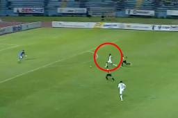 Así perdonó Jerry Bengtson a Real España en la primera parte.