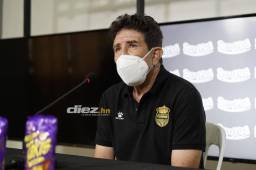 Héctor Vargas durante la conferencia de prensa este martes en la sede de Real España. Foto: Mauricio Ayala