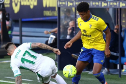 Antony 'Choco' Lozano disputó los 90 minutos en la derrota ante el Elche y se perderá el próximo encuentro ante el Levante.