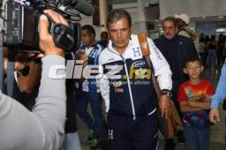 Jorge Luis Pinto arribó al país con rostro desencajado. No es para menos, Honduras cayó 6-0 ante Estados Unidos en San José, California. Foto Delmer Martínez