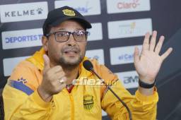 Jeaustin Campos prepara a Real España para el duelo del sábado ante Real Sociedad. Foto: Neptalí Romero