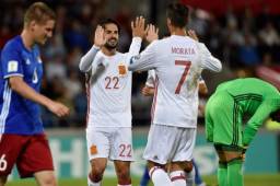 Isco y Morata festejando uno de los tantos del partido.