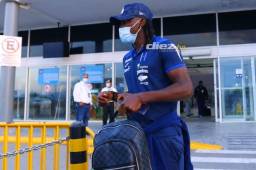 Alberth Elis volvió a dar la cara ante el desastre de Honduras en el Azteca. FOTO: Neptalí Romero.