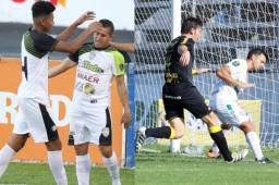 Real de Minas consiguió un importante triunfo ante Real Sociedad en Tocoa. Platense alargó la hegemonía ante Real España en el Excélsior. Fotos DIEZ