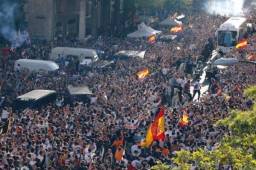 Así ha sido el impresionate recibimiento de la afición del Real Madrid.