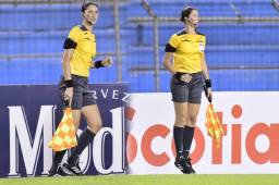 ¿LO NOTARON O TODAVÍA NO VEN LA CÁBALA DE TROGLIO?Como buen argentino, el DT de Olimpia decidió cambiar la cábala que usó desde que llegó a Honduras y ahora le está dando buenos resultados.Kathryn Nesbitt tiene 30 años y estuvo recientemente en el Mundial Femenino de Francia 2019.