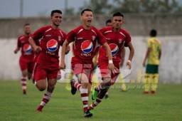 Villanueva FC derrotó al Parrillas One y pone un pie en la final del Clausura-2018. FOTOS: Moisés Valenzuela.