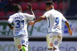 Anthony Lozano anotó, pero salió del partido al minuto 75.