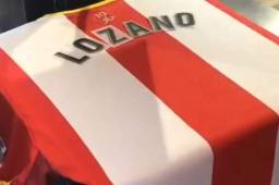 Esta es la camisa que usará el Choco Lozano con su nuevo club en España.