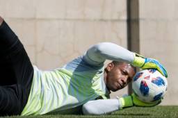 El arquero hondureño Luis López jugará a préstamo con el Orange County de la USL con el objetivo que recupere su forma.