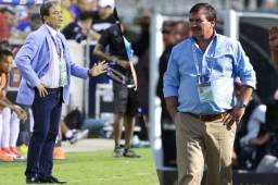 El entrenador de la Selección de Honduras, Jorge Luis Pinto, ha tenido números malos con Honduras, mientras que Machillo Ramírez camina sobresaliente.