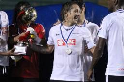 Míchel Salgado asegura que en Honduras se debe trabajar con los niños para tener un gran futuro futbolístico.