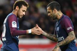 Dani Alves y Neymar se medirán al Real Madrid en febrero en la Champions League.