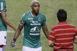 Azmahar Ariano se ha consolidado en la zona baja del Marathón.