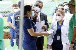 Sinager ha determinado que todo el que entra no puede volver a salir, pues en el acceso le toman la temperatura y algunos presentan la prueba PCR de la Cruz Roja.