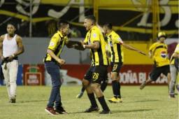 El clásico del fin de semana pasado en San Pedro Sula fue manchado por los hinchas de Real España.
