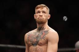 McGregor, uno de los peleadores más populares en la historia de las MMA, tiene un récord de 22-4 y fue el primer luchador de la UFC en sostener dos cinturones de diferentes pesos al mismo tiempo.