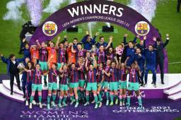 El Barcelona femenino se alzó con su primera Champions League en la categoría de mujeres. FOTOS: AFP