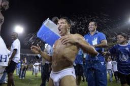 Rambo de León celebrando la clasificación de la Selección de Honduras al Mundial de Sudáfrica 2010. Foto archivo DIEZ