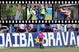 El Victoria volvió a gustar, golear y regalarle una alegría a su afición que ansía verlo de regreso en la Liga Nacional. Este sábado, en la semifinal de vuelta de la Liga de Ascenso, la 'jaiba' dio un espectáculo para la hinchada ceibeña, quien vivió el encuentro de su amado equipo a las afueras del recinto futbolístico. Fotos: Edgar Witty