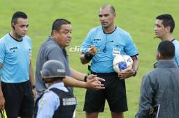 Óscar Moncada, el árbitro elegido para pitar el clásico Motagua- Olimpia en el estadio Nacional